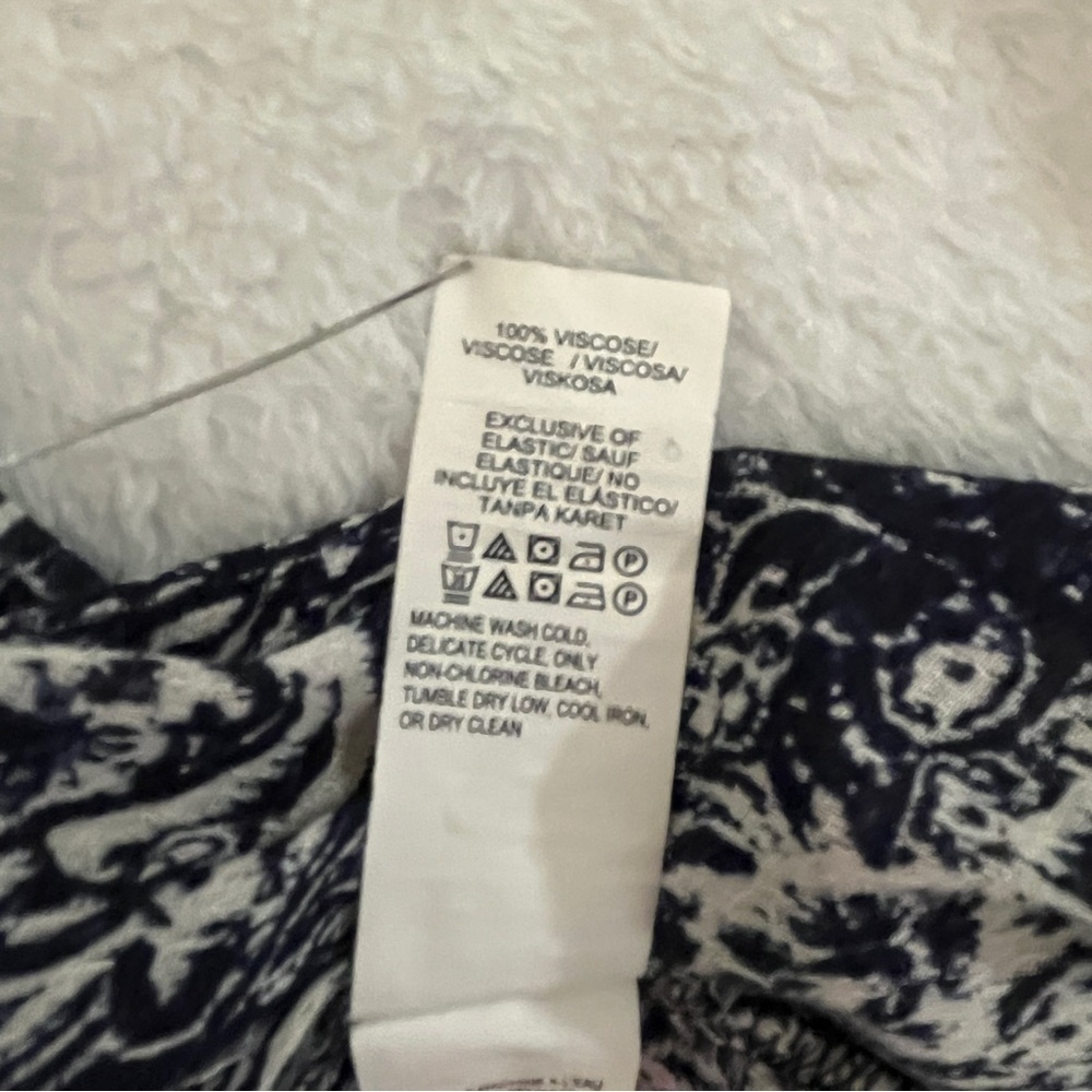 Lucky Brand Navy Cream Boho Peasant Blouse Large Flowy V-Neck Patterned Top - Picture 9 of 11